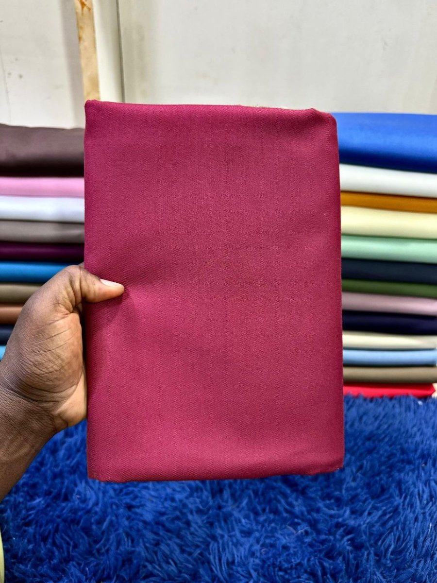 des jolies tissu 🥰🥰🥰.*  *NB: le stock est limité et plusieurs d'autre couleur*