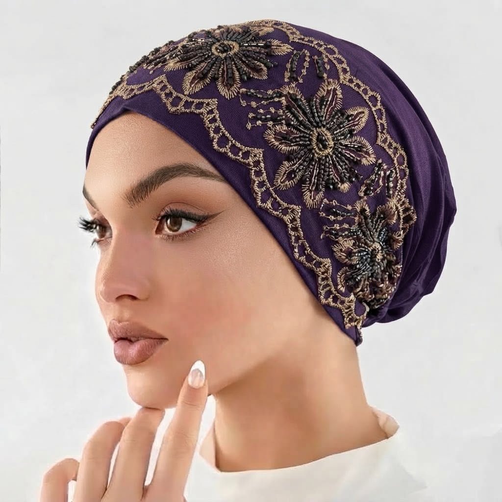 Bonnet au chapeau