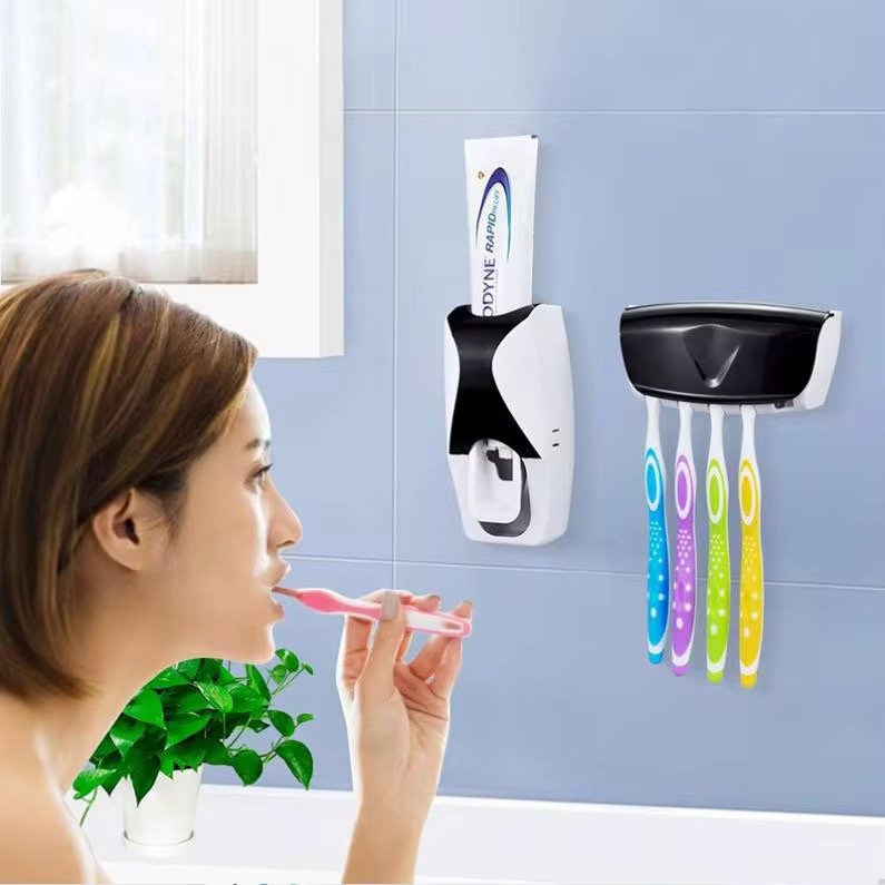 Distributeur automatique de dentifrice