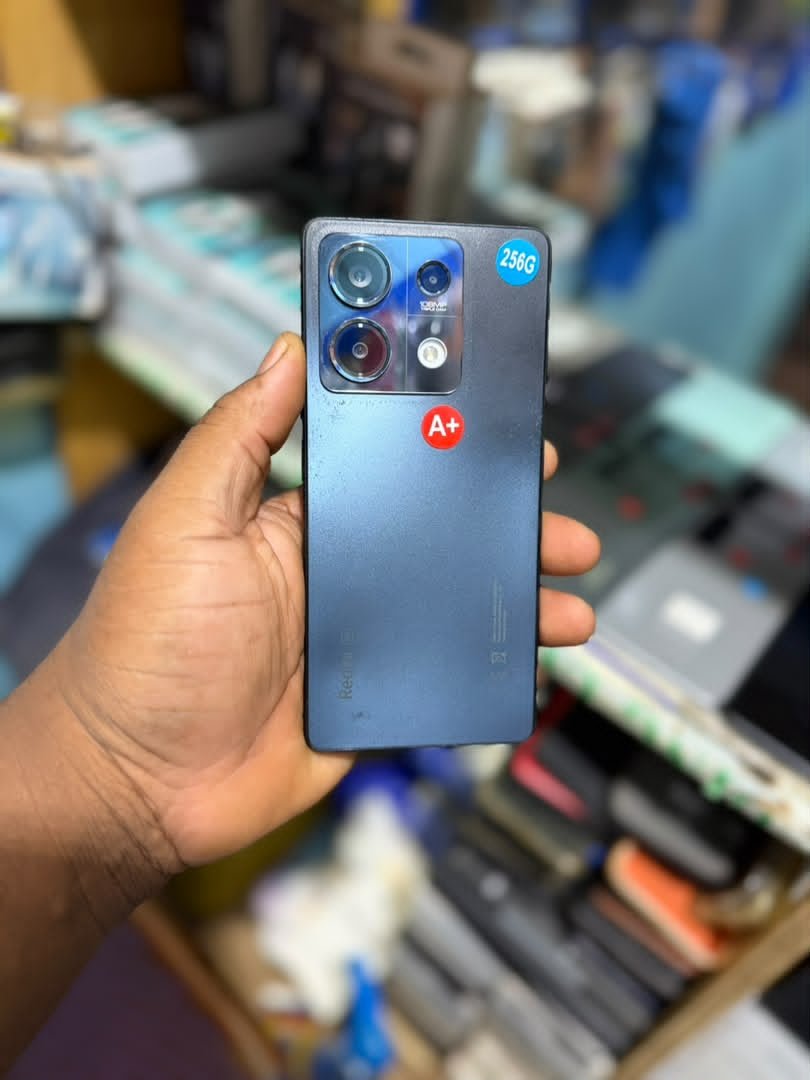 Redmi note13 5g 256gb ram8 Jamais réparé