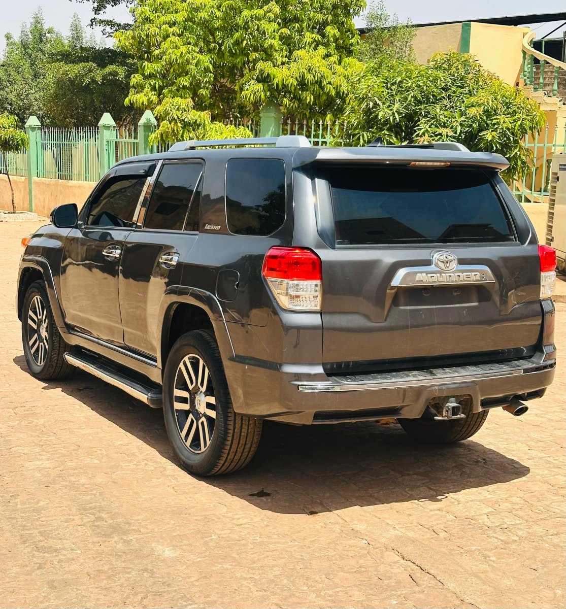 TOYOTA_4RUNNER