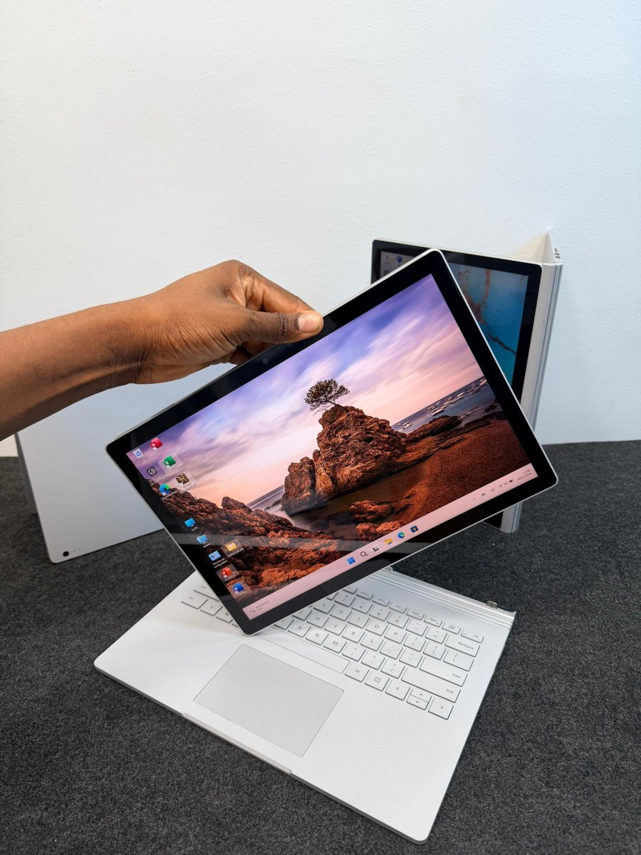 Microsoft surface BOOK 2