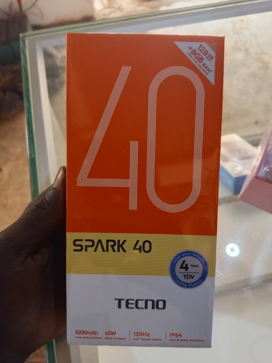 Tecno spark 40