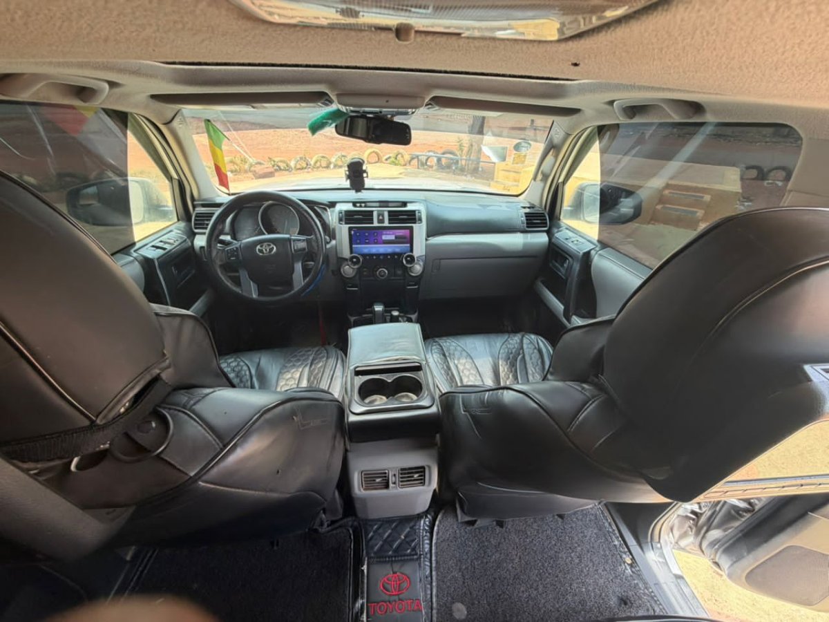 4RUNNER