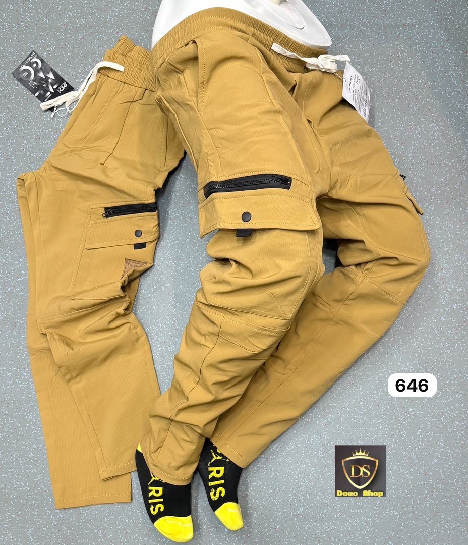 Jogging cargo de qualité premium disponible à Bamako