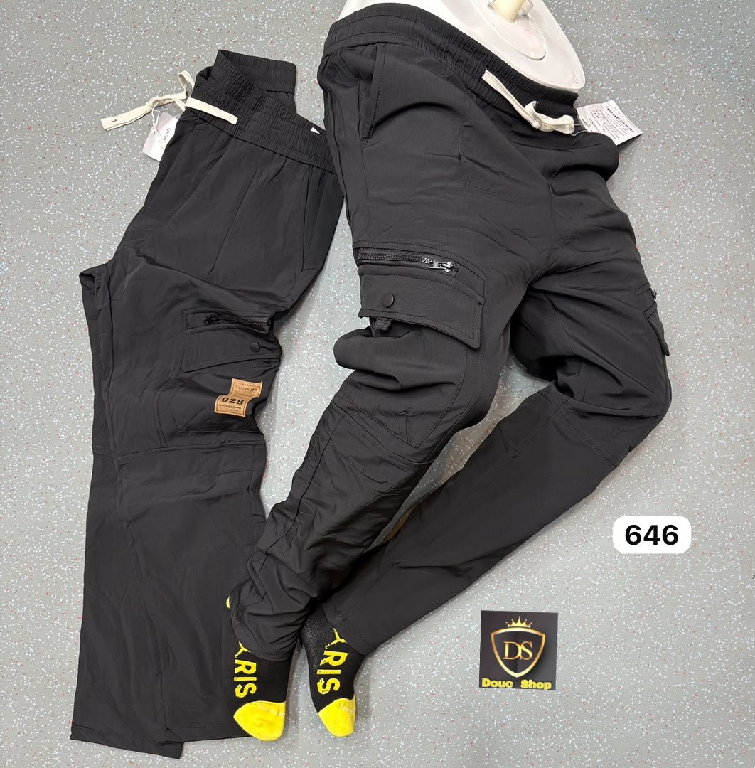 Jogging cargo de qualité premium disponible à Bamako