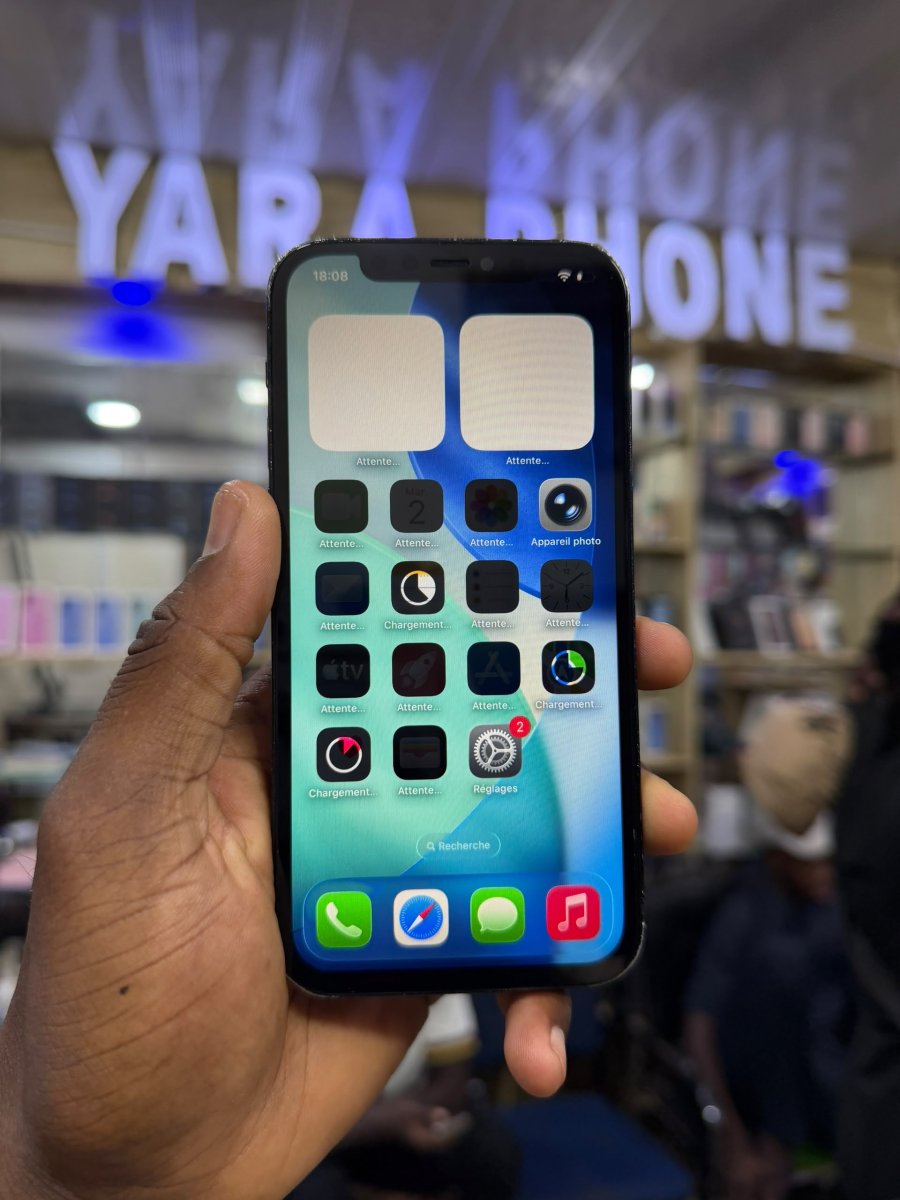 iPhone 📱 12simple 128gb 🖤🇺🇸 Écran : changer aucun défaut  Face ID ✅ caméra propre 👌