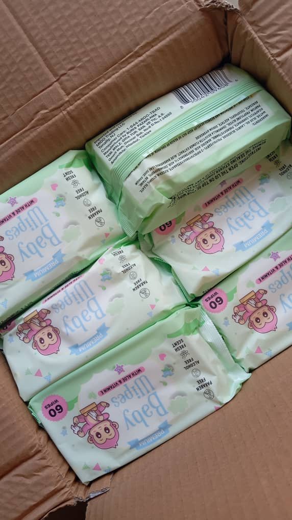 Lingettes (baby wipes) (60) pièce (24) paquet dans le carton