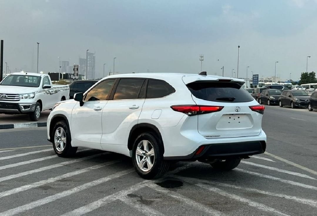 *🇦🇪 TOYOTA HIGHLANDER LE+ 2023*