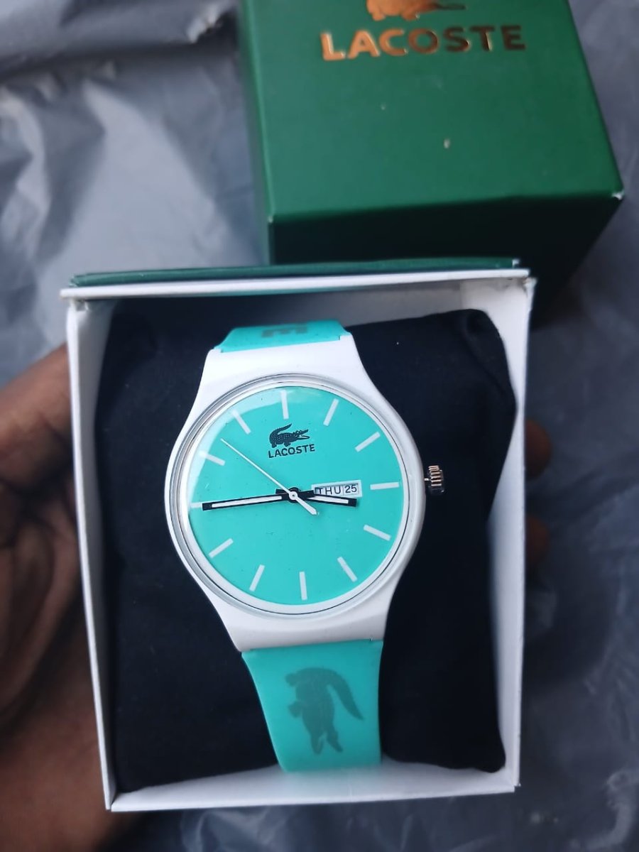 Montre Lacoste