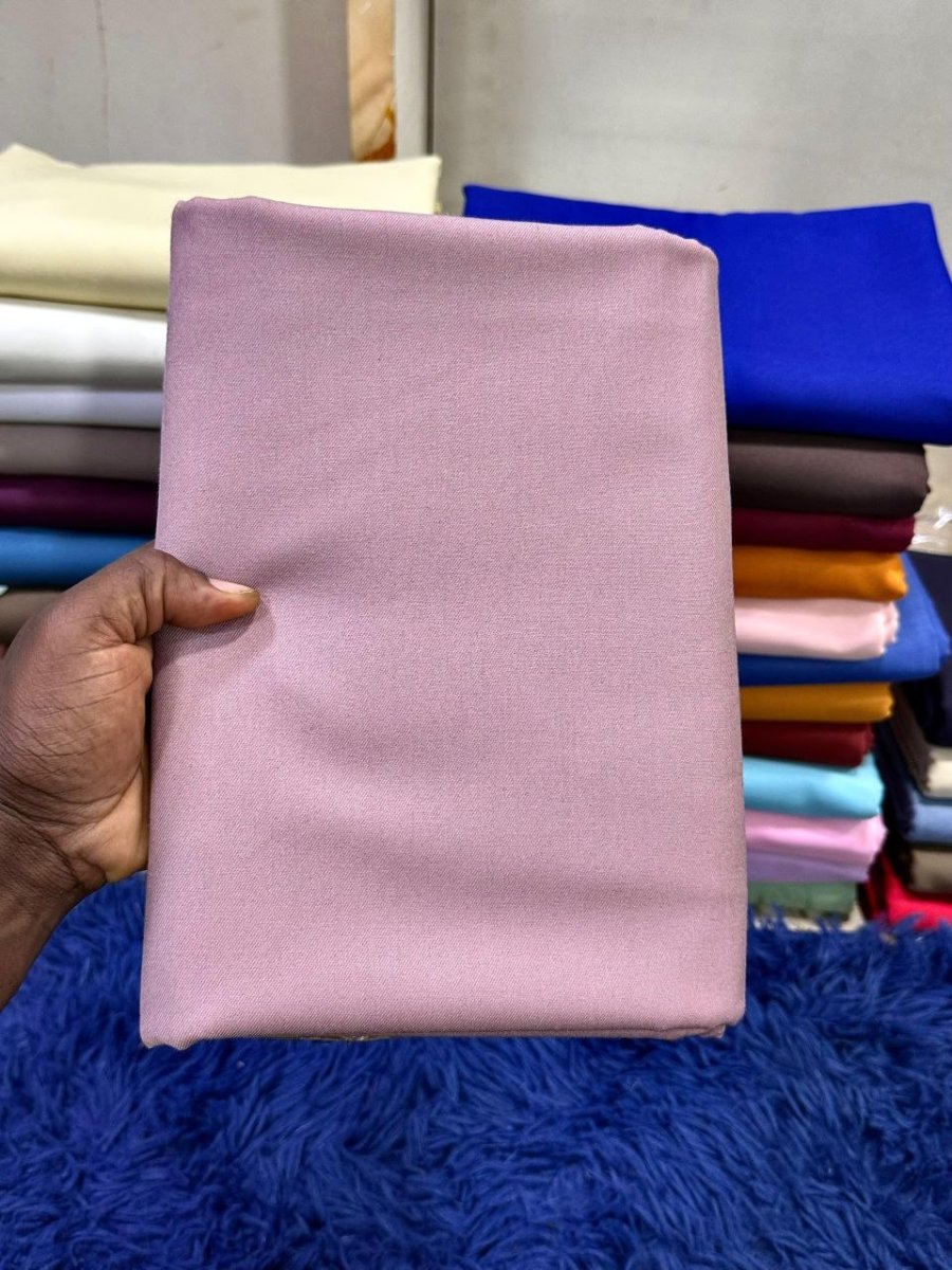 des jolies tissu 🥰🥰🥰.*  *NB: le stock est limité et plusieurs d'autre couleur*