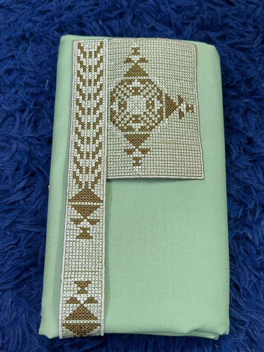 Tissu 3m avec broderie