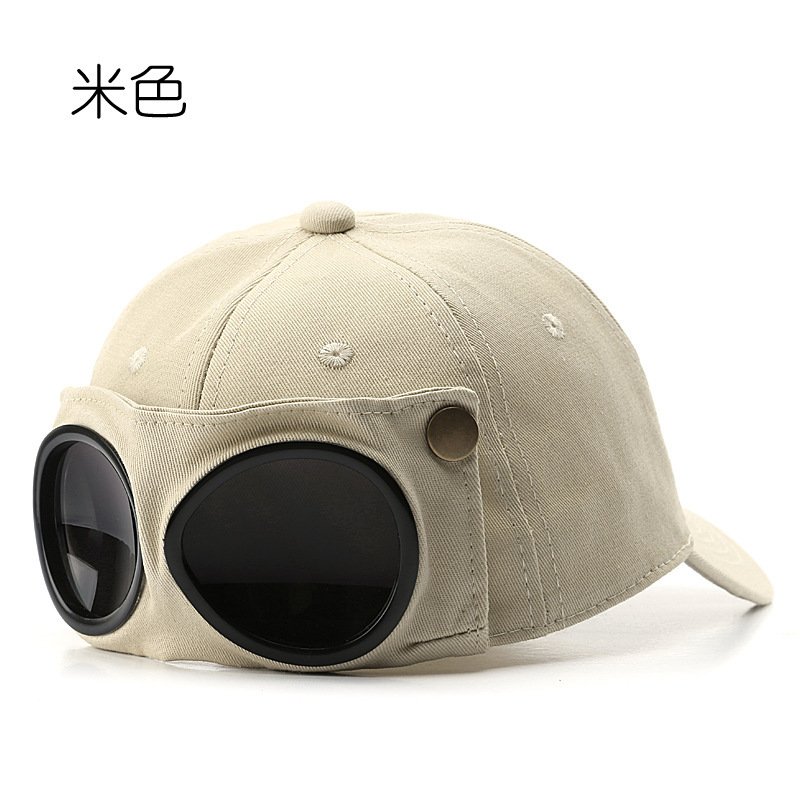 🧢🕶️ Casquette Aviateur avec Lunettes Intégrées 🔥 ✅ Lunettes intégrées au design unique ✅ Protection contre le soleil et la poussière ✅ Style tendance