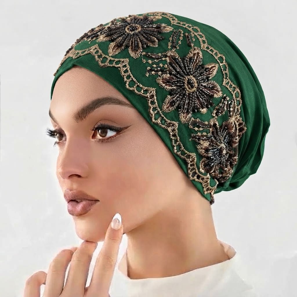 Bonnet au chapeau