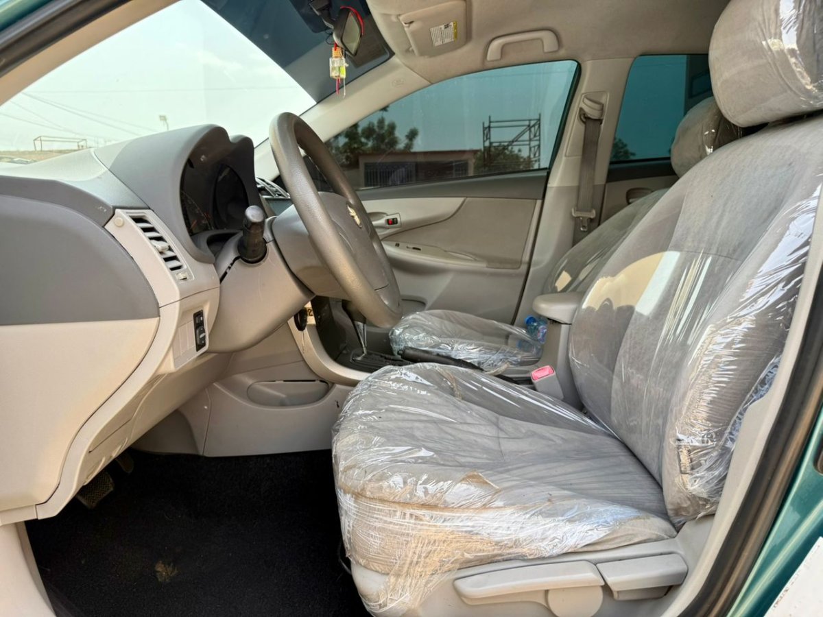 TOYOTA COROLLA LE ANNÉE 2010