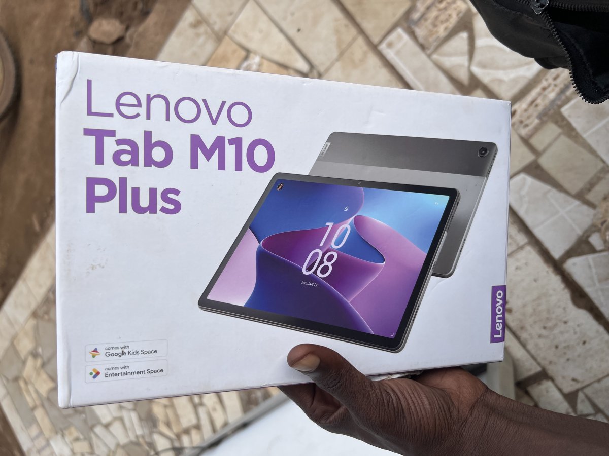 Lenovo Tab M10 plus 128gk ram 4go