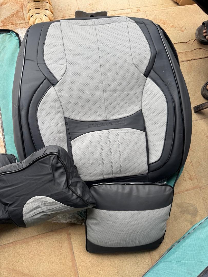 Housses de voiture