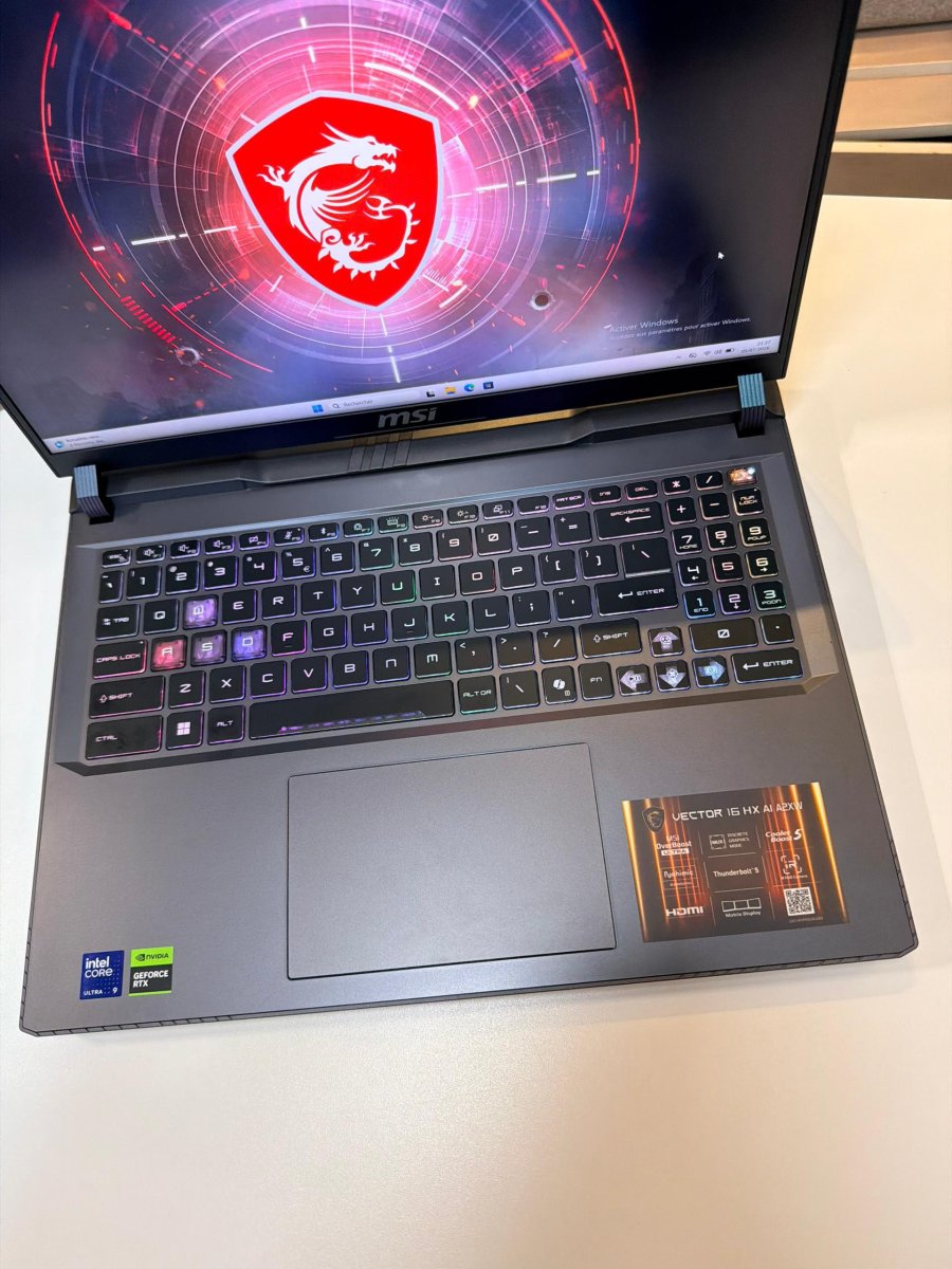 🎮 MSI Vector 16 HX AI A2XWJG