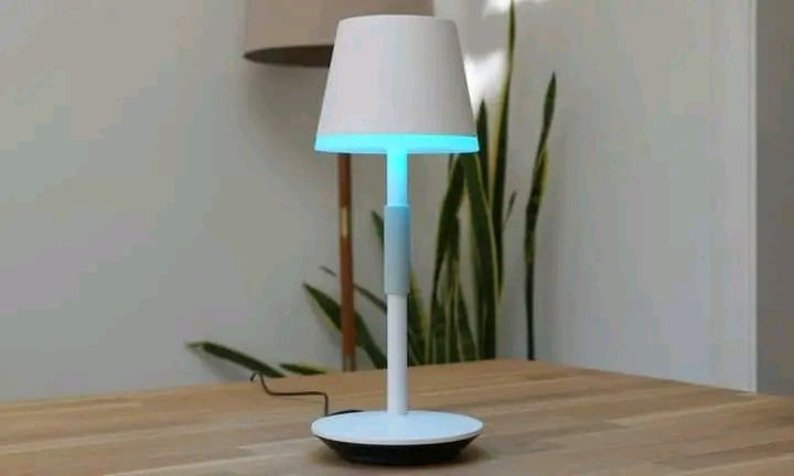 Lampe à table rechargeable et portable