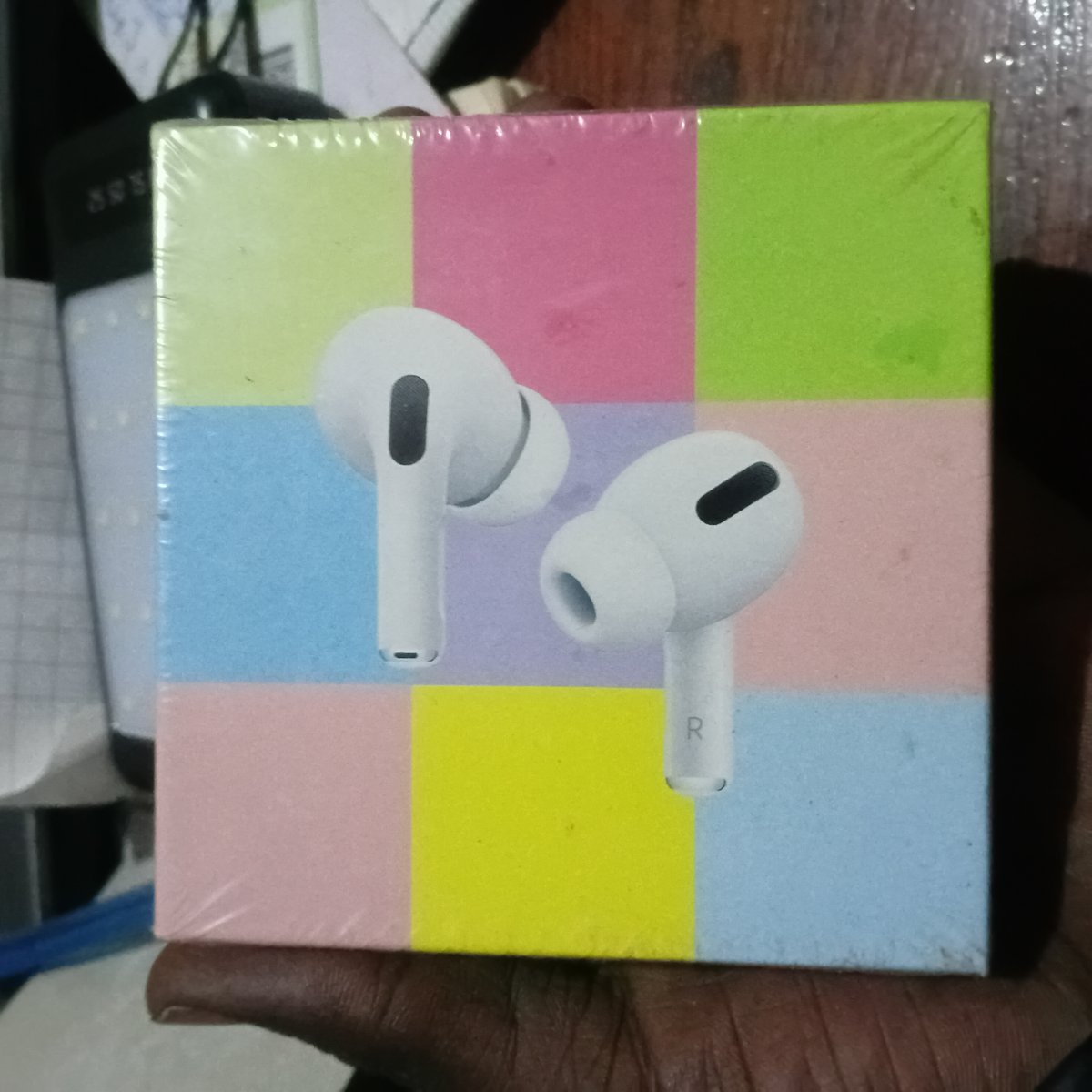 AirPods