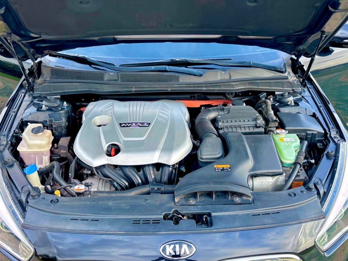 Kia k7 hybride