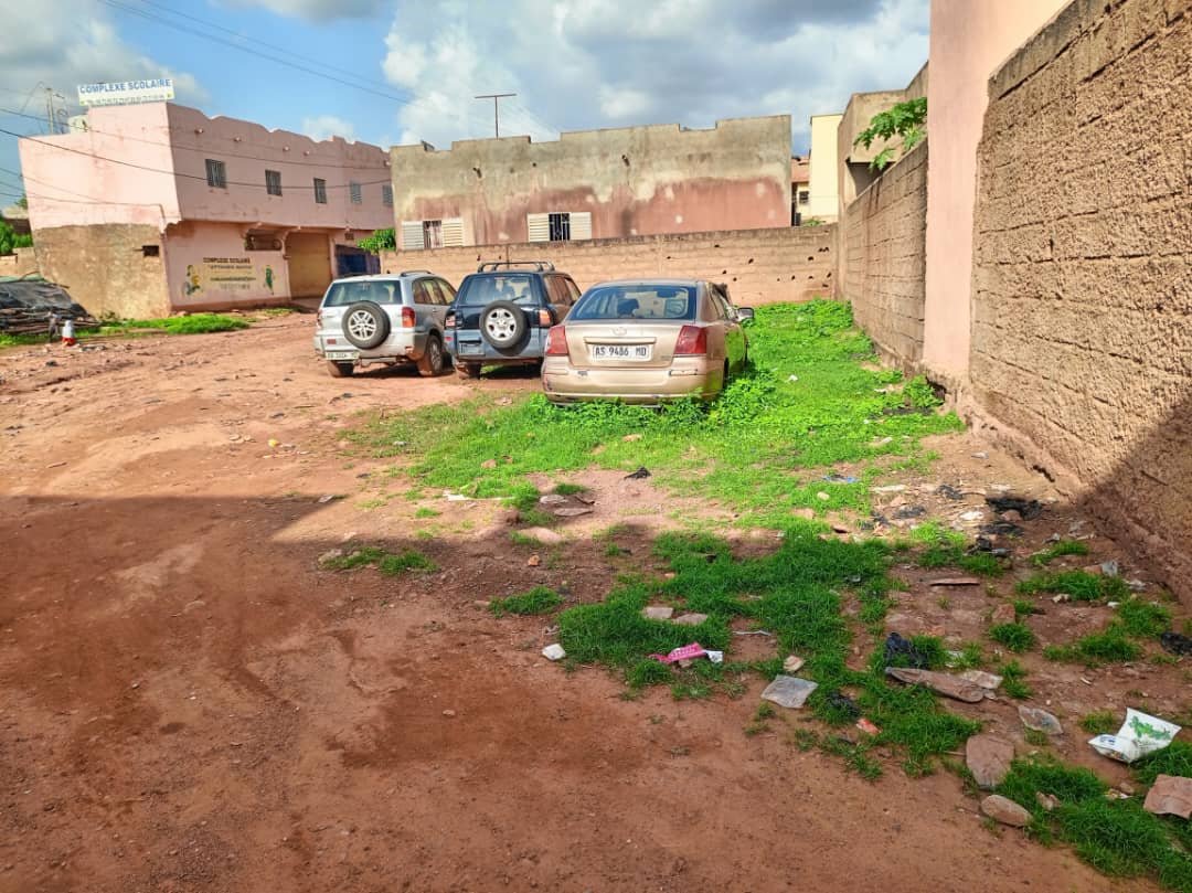 Parcelle disponible à yorodjanbougou)