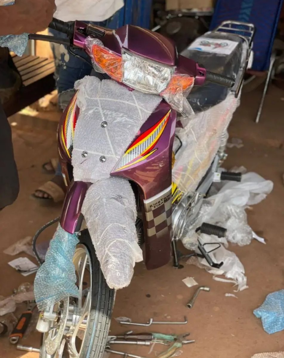 MOTO KTM CARTON