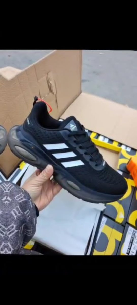 Chaussures Adidas