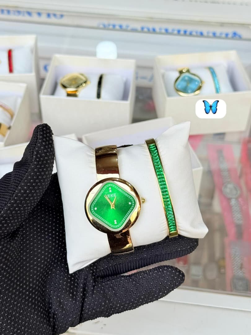 Jolie montre+chaine