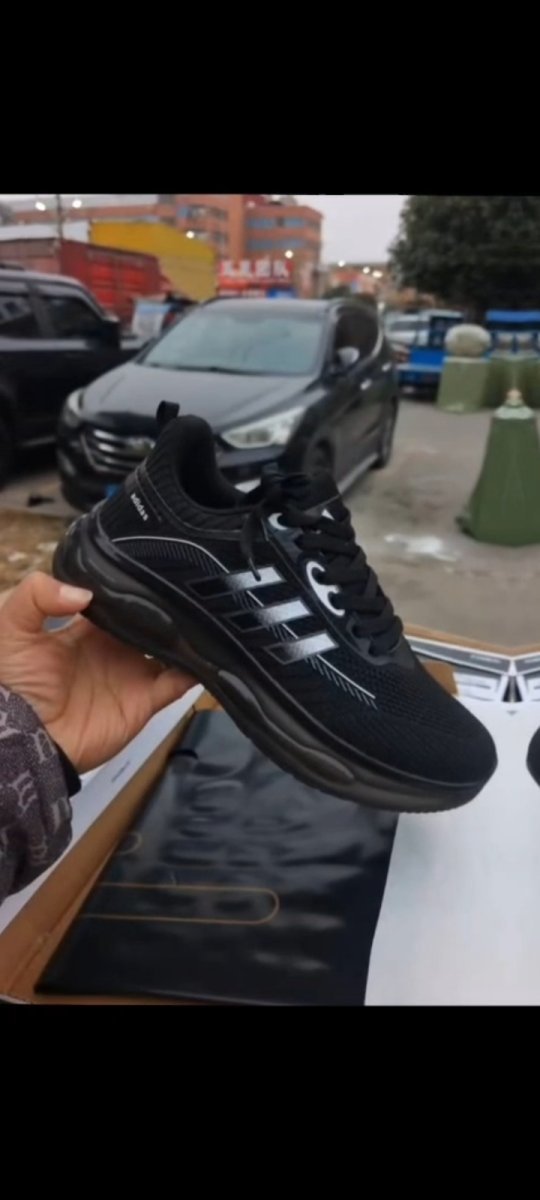 Chaussures Adidas