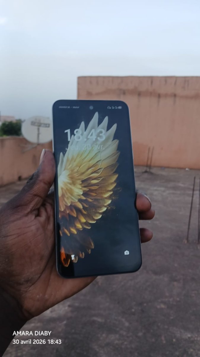 Tecno spark 40