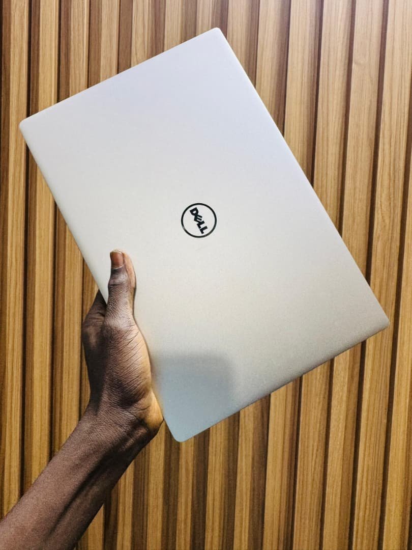 Dell  xpes 13 9360