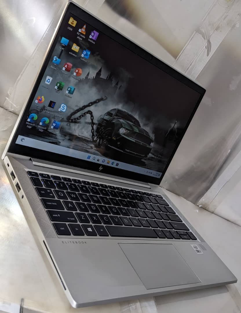 Hp elitebook 830g7 i5 10ème