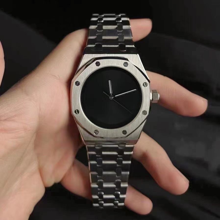 Montre en acier inoxydable
