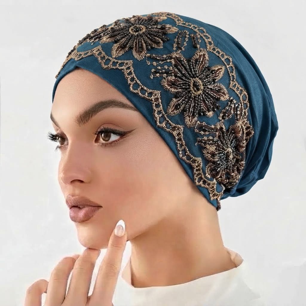 Bonnet au chapeau