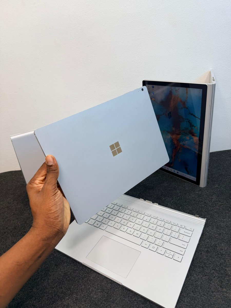 Microsoft surface BOOK 2