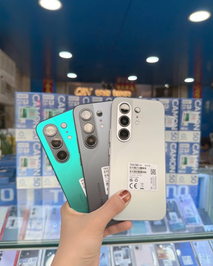 Tecno Camon 50simple📦 256giga Ram 8