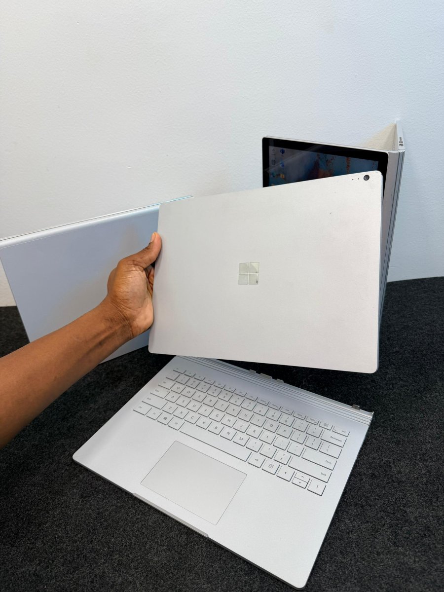 Microsoft surface BOOK 2