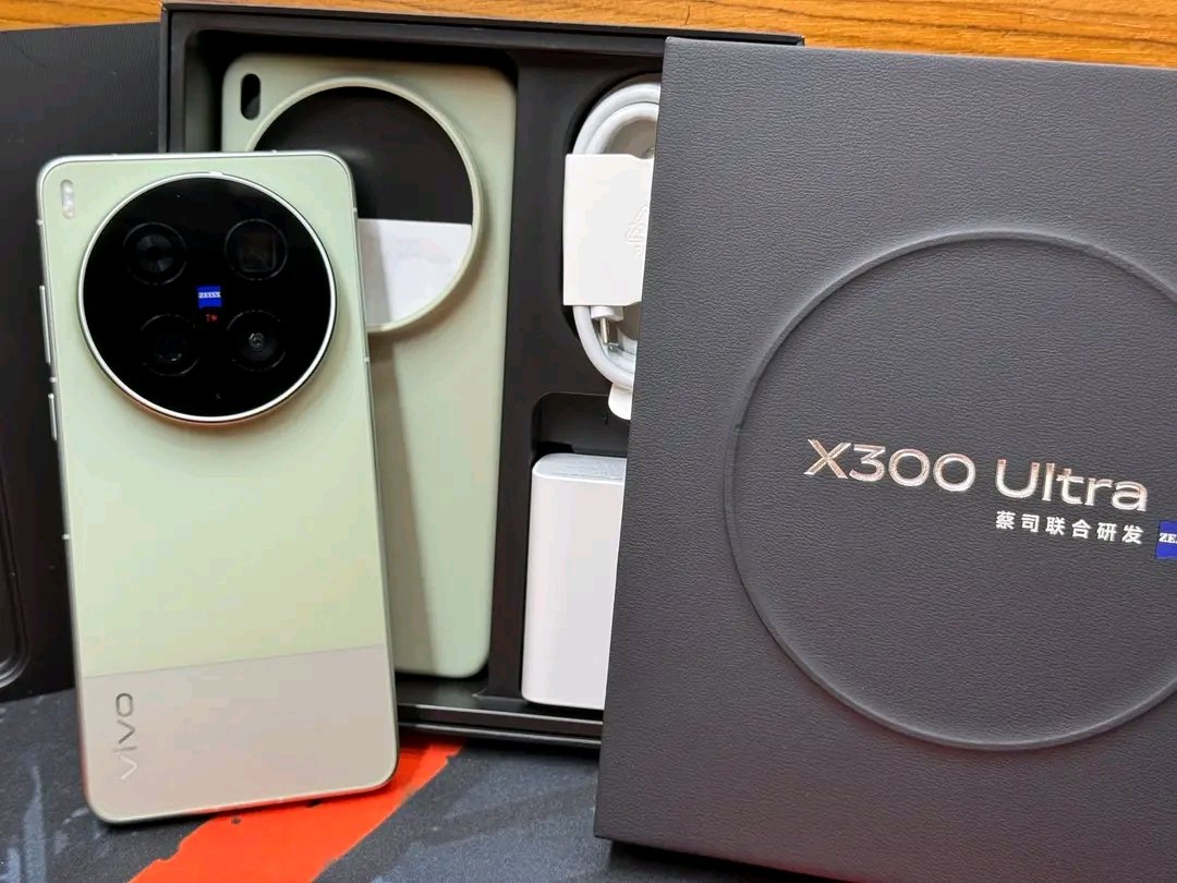 VIVO 300 ULTRA