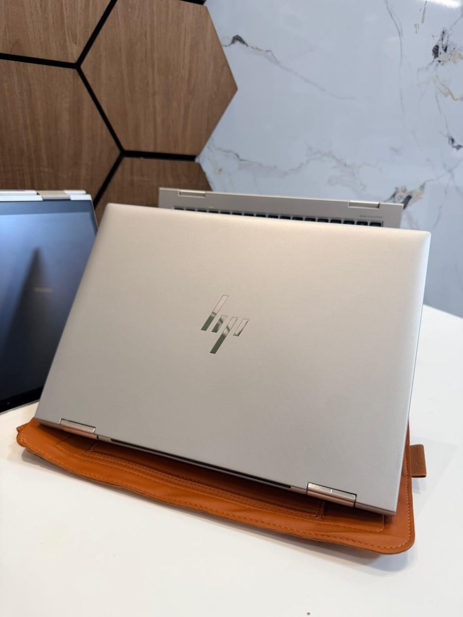 HP EliteBook x360 1040 G9– Convertible Premium (12th gen)