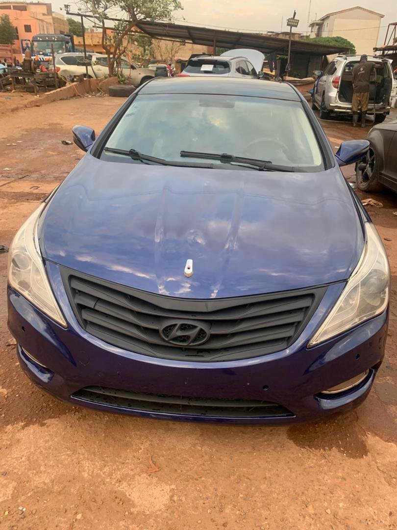 HYUNDAI GRANDEUR 2013