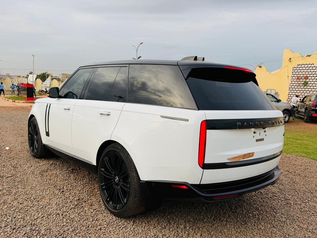 RANGE ROVER VOQUE