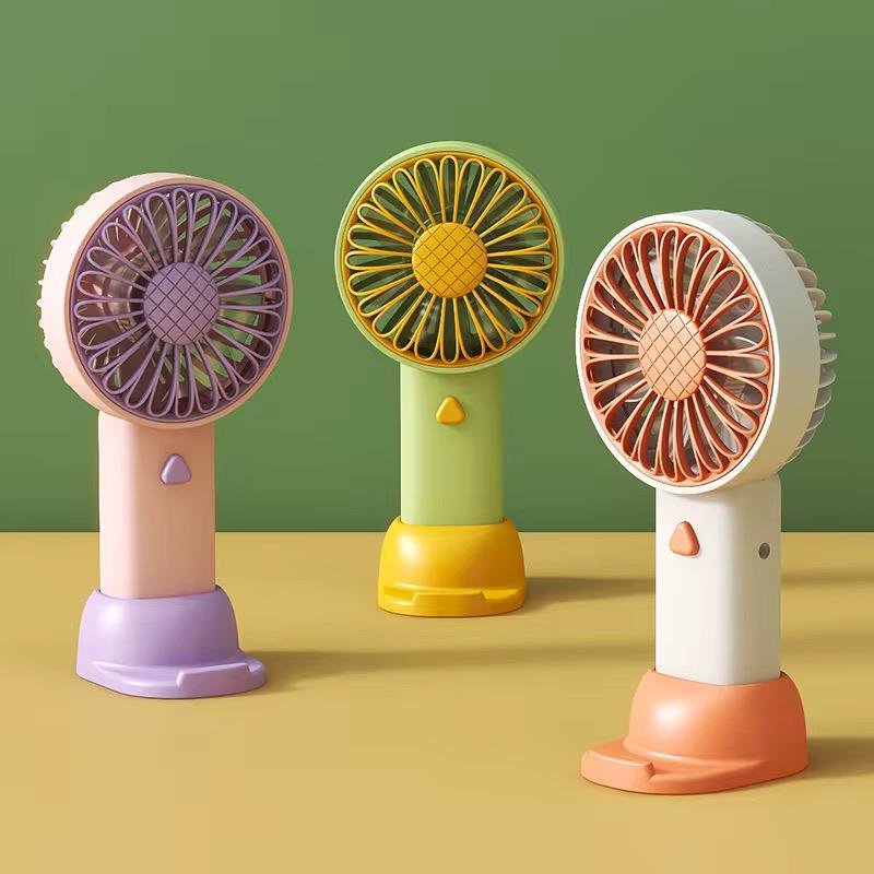 Muni ventilateur