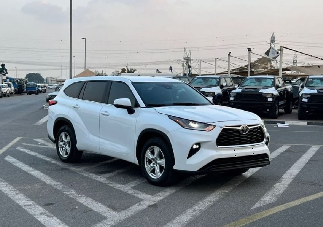 *🇦🇪 TOYOTA HIGHLANDER LE+ 2023*