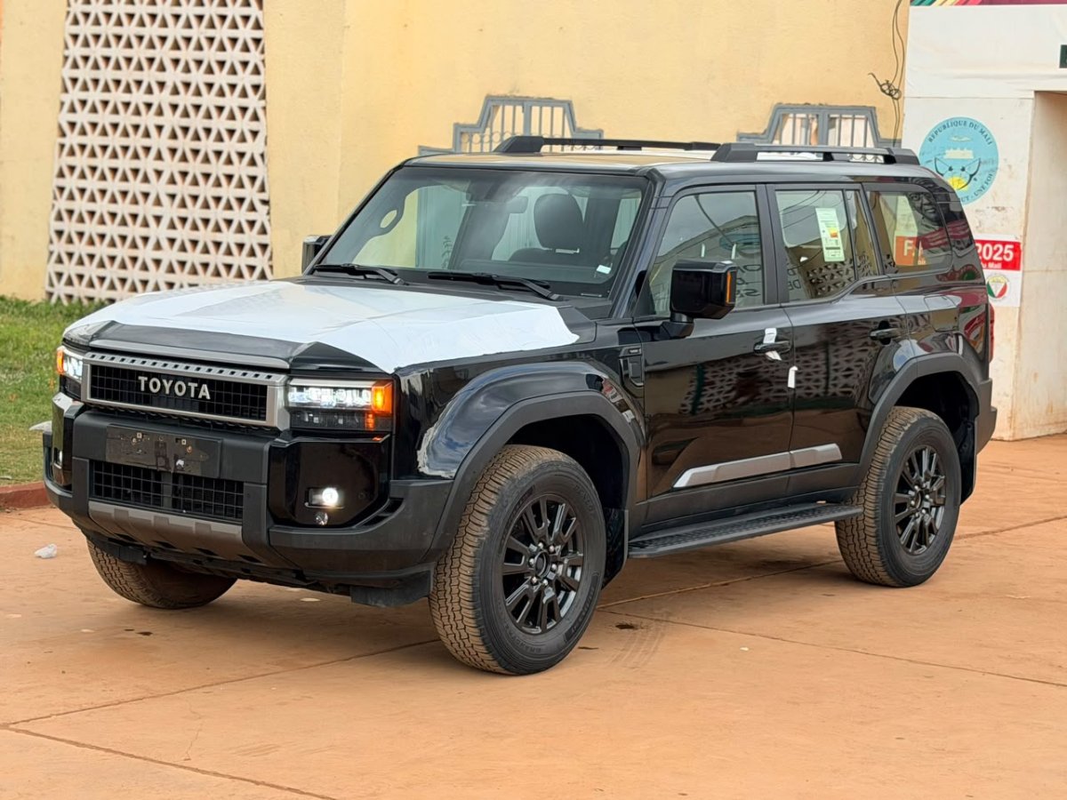 LAND CRUISER