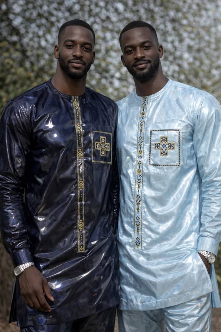 Complet tissu des hommes