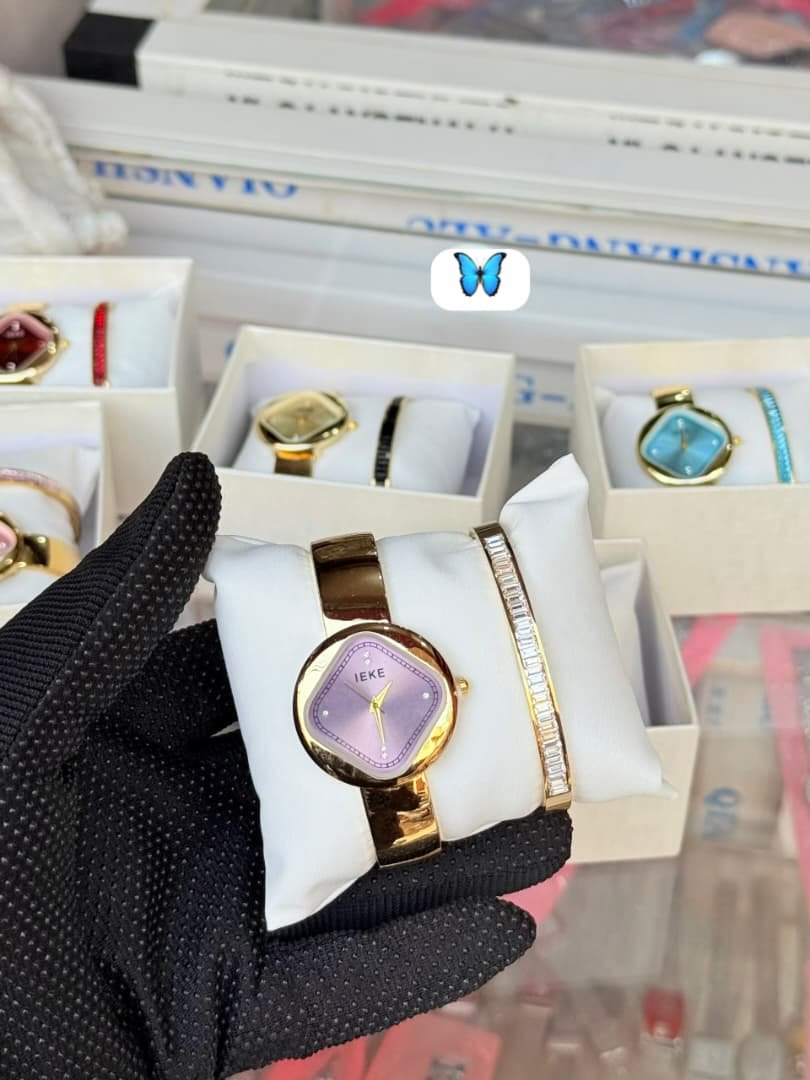 Jolie montre+chaine