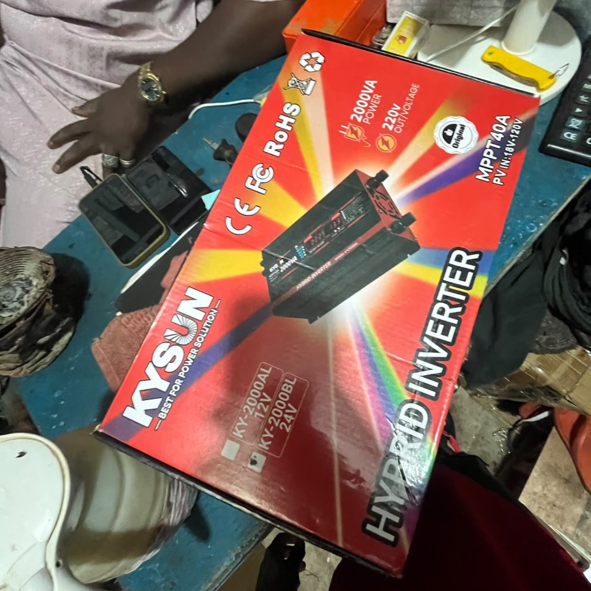 CONVERTISSEUR HYBRIDE 2000W