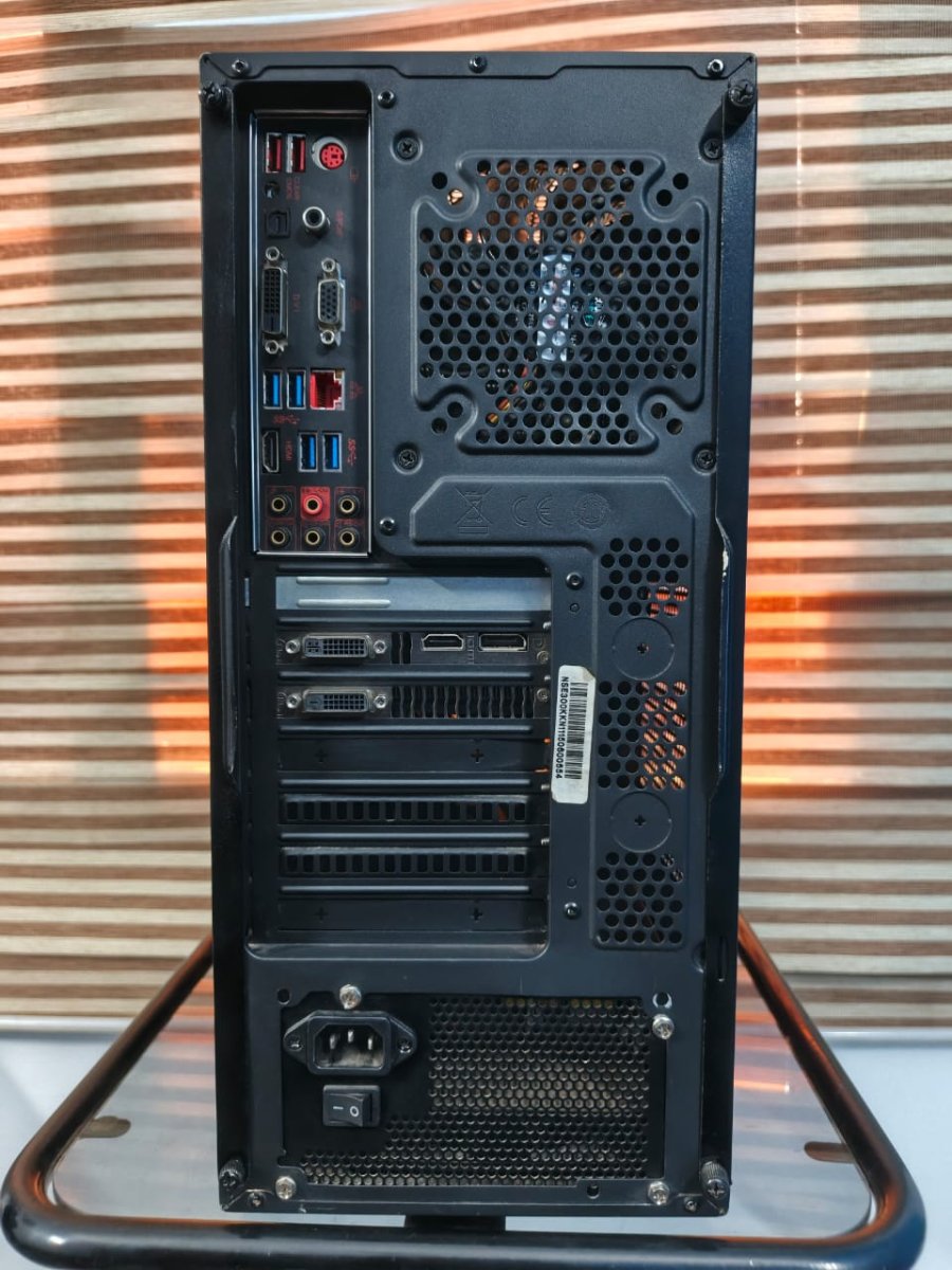 PC de Bureau MSI 297-G45 GAMING (MS-7821) – Performances Optimisées