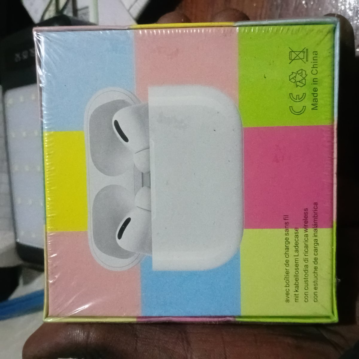 AirPods